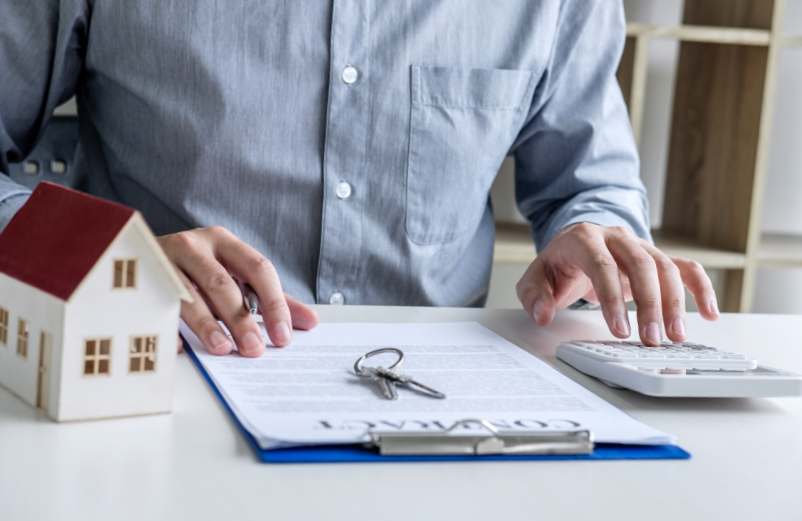 utilisez notre calculette d'assurance prêt immobilier pour estimer le coût de votre assurance et comparer les offres. simplifiez votre processus d'emprunt et assurez votre avenir financier en un clin d'œil.