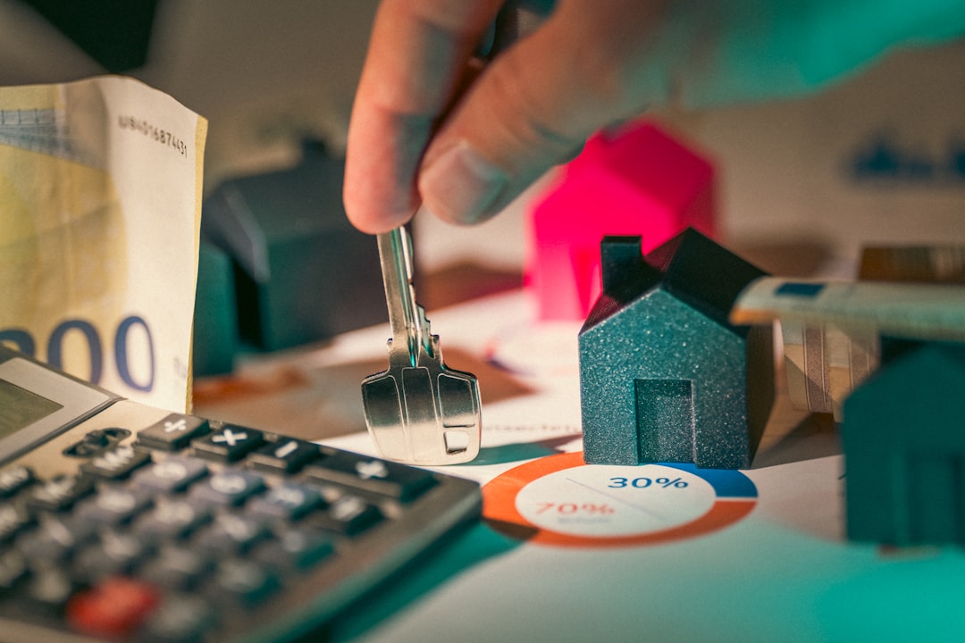 découvrez tout ce qu'il faut savoir sur les prêts hypothécaires : types de prêts, processus d'obtention, conseils pour choisir la meilleure option et astuces pour optimiser votre financement immobilier.